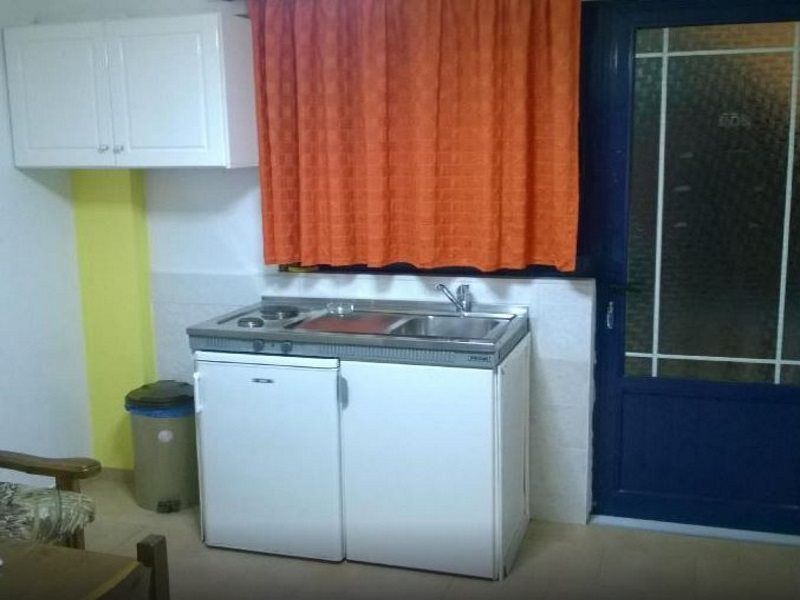 Afroditi Artemis Apartment