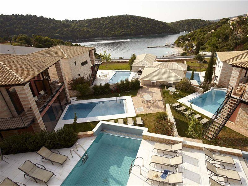 Aparthotel Ornella &