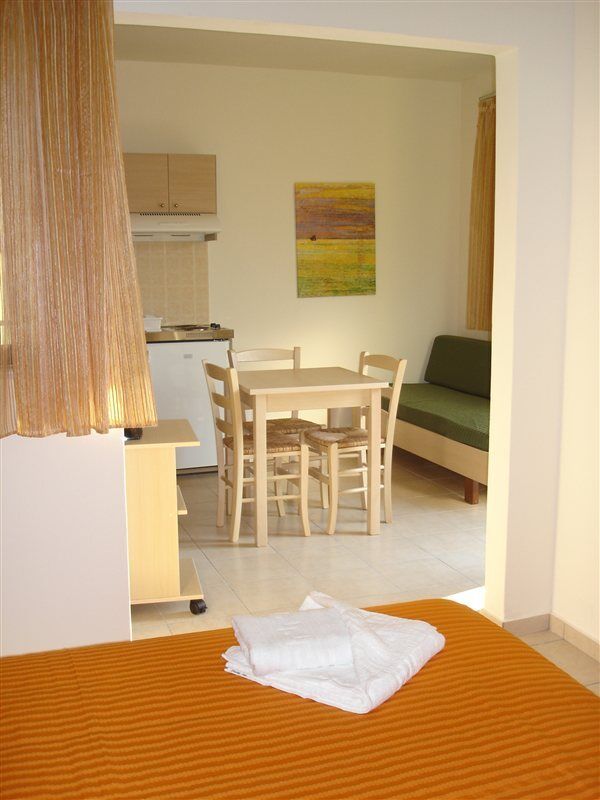 Margarita 3* Agia Marina (Crete)