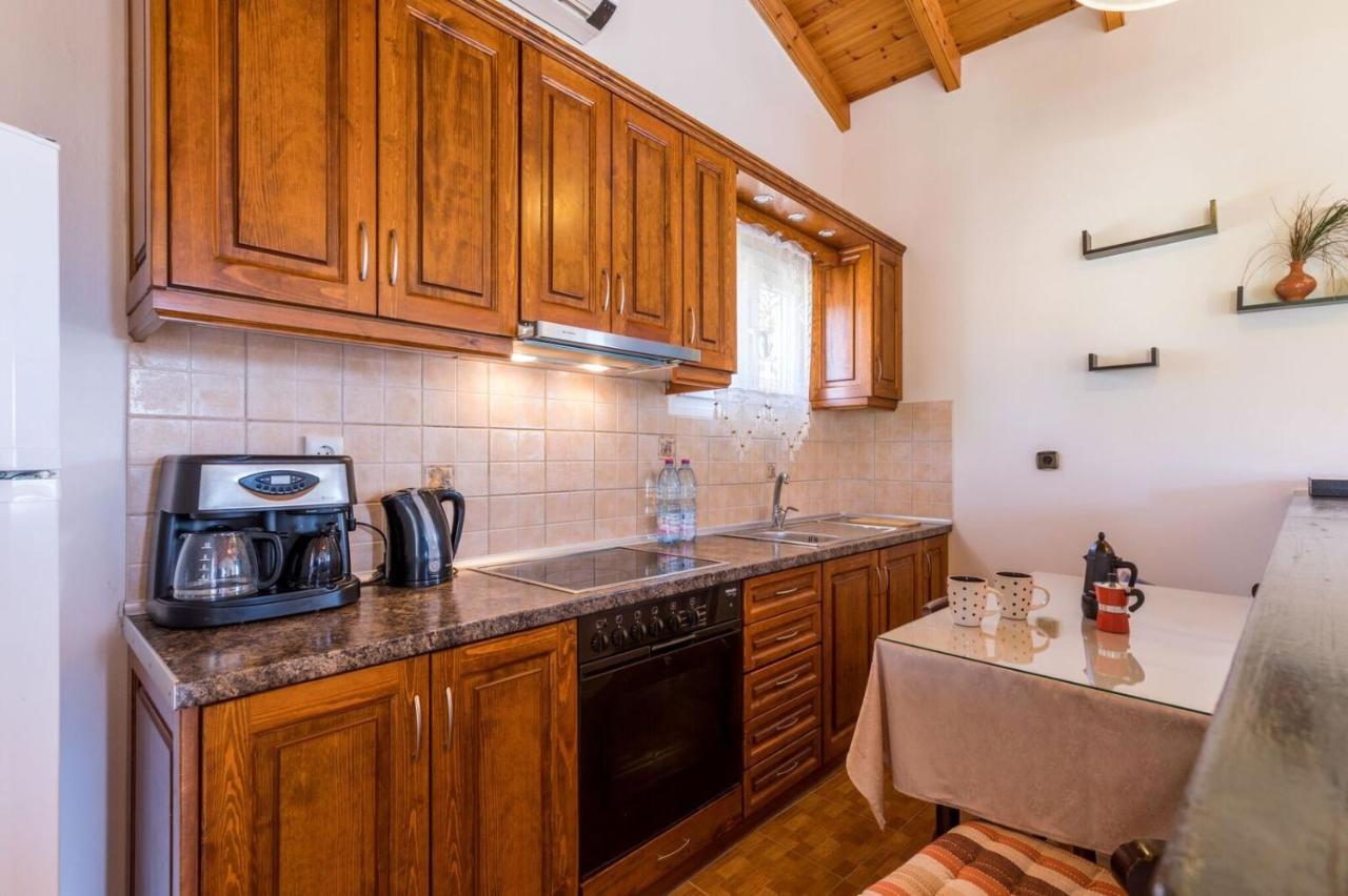 Apartment Malotu Sinarades
