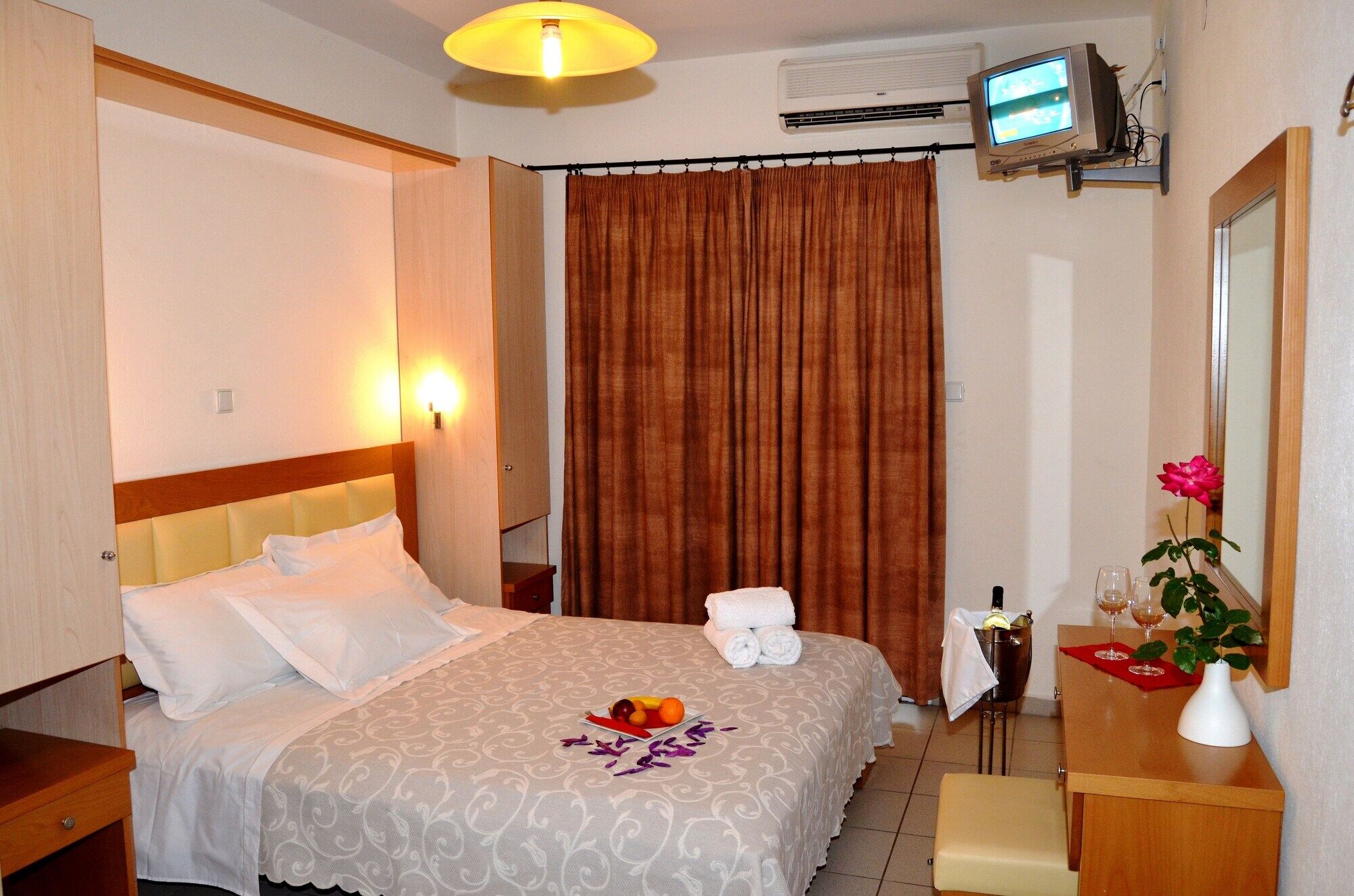 Hotel Core