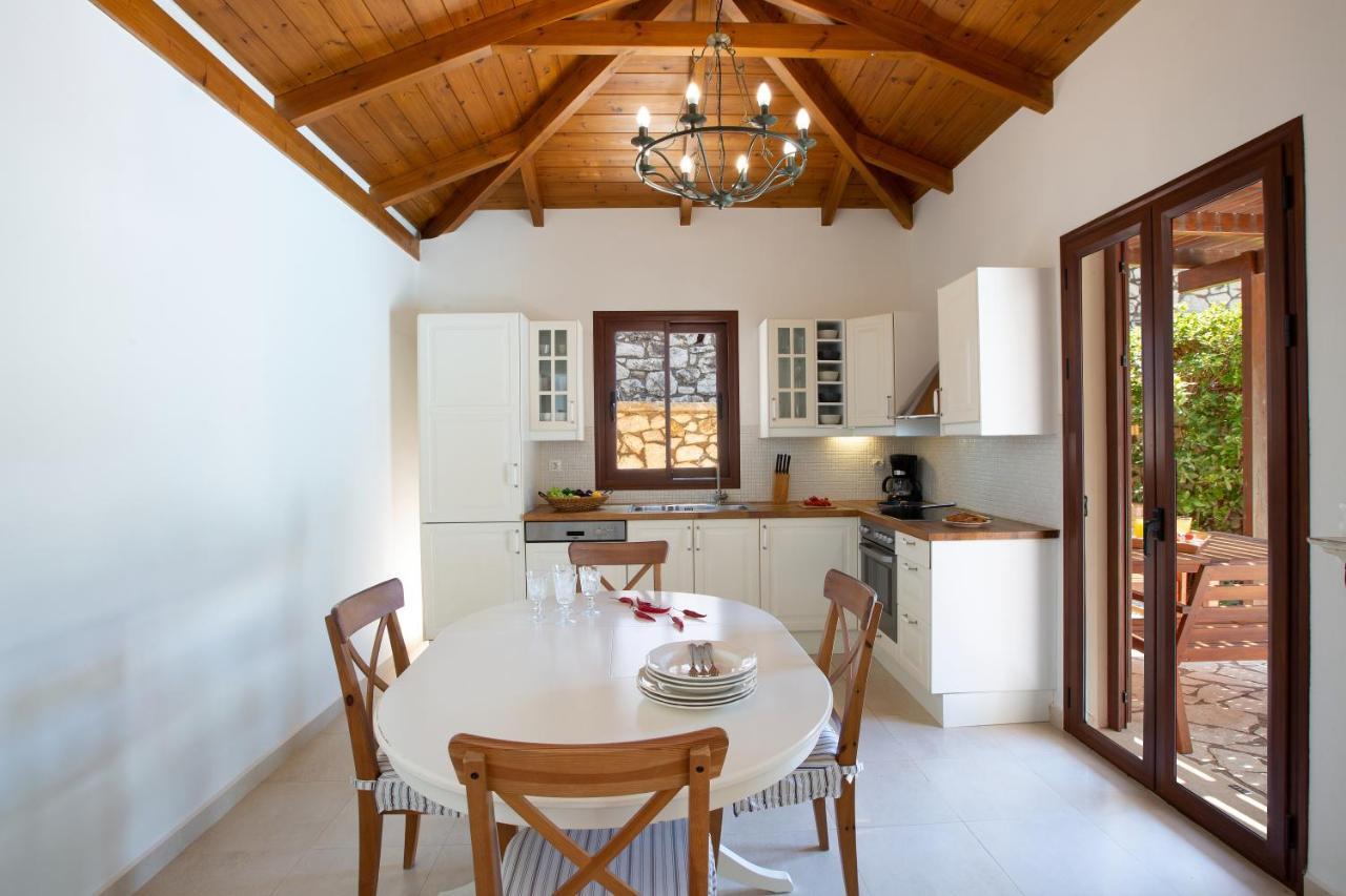 Villa Arodo Seaside | Penelope Sivota (Lefkada)