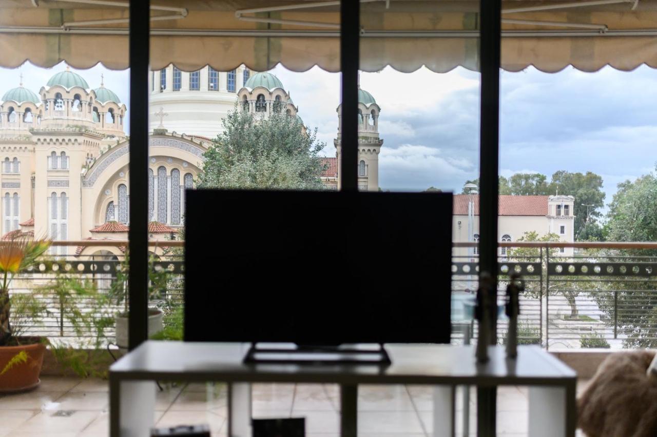 3bd In The Center - Self Check In Patras
