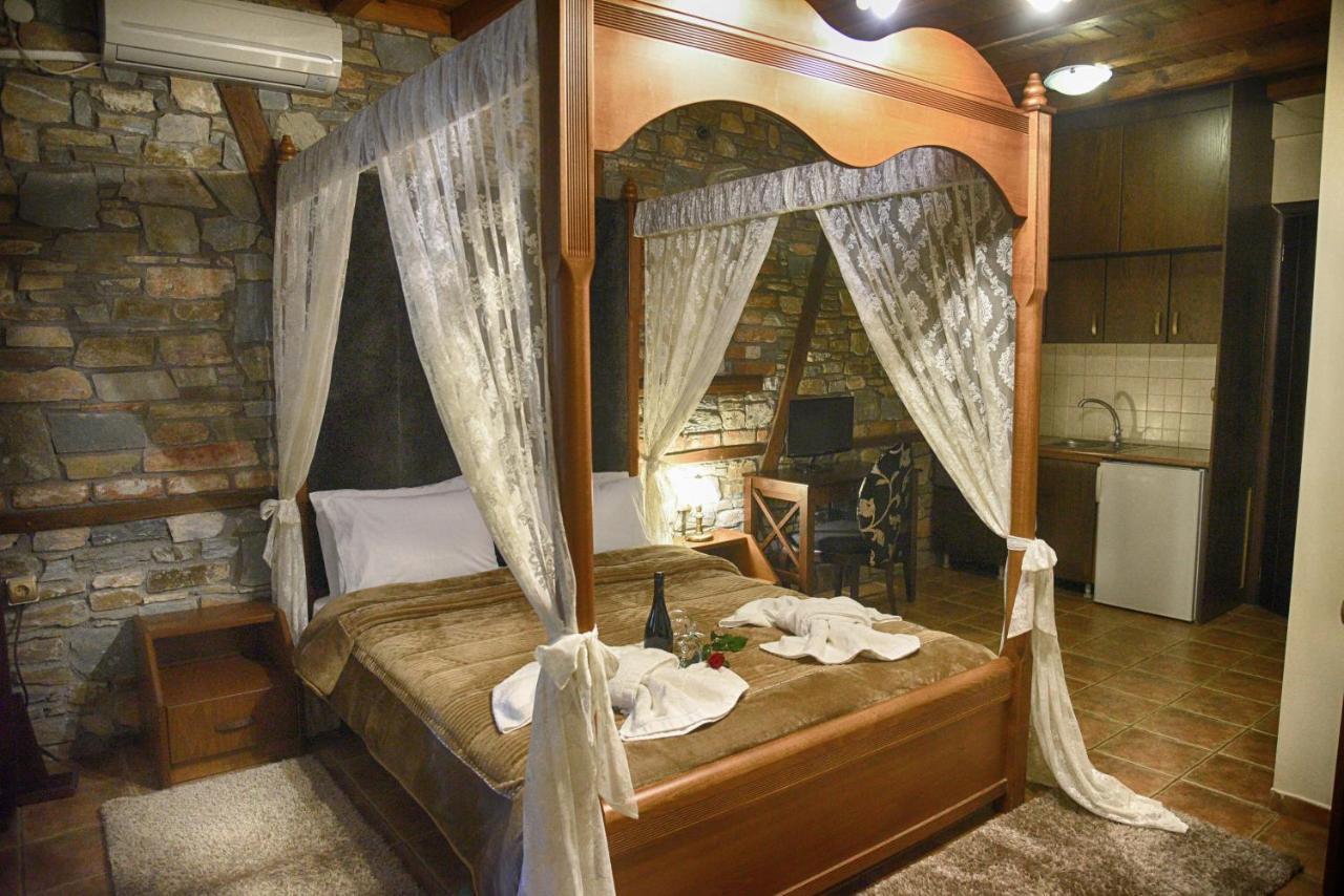 Hotel παραδοσιακο Loutraki (Pella)