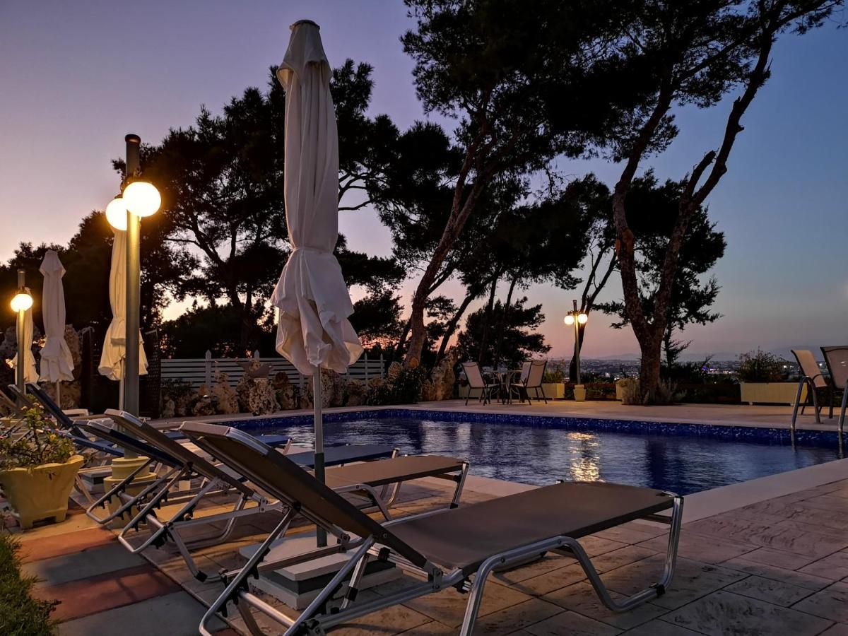 Louis Luxury By Living In Blue Villa *