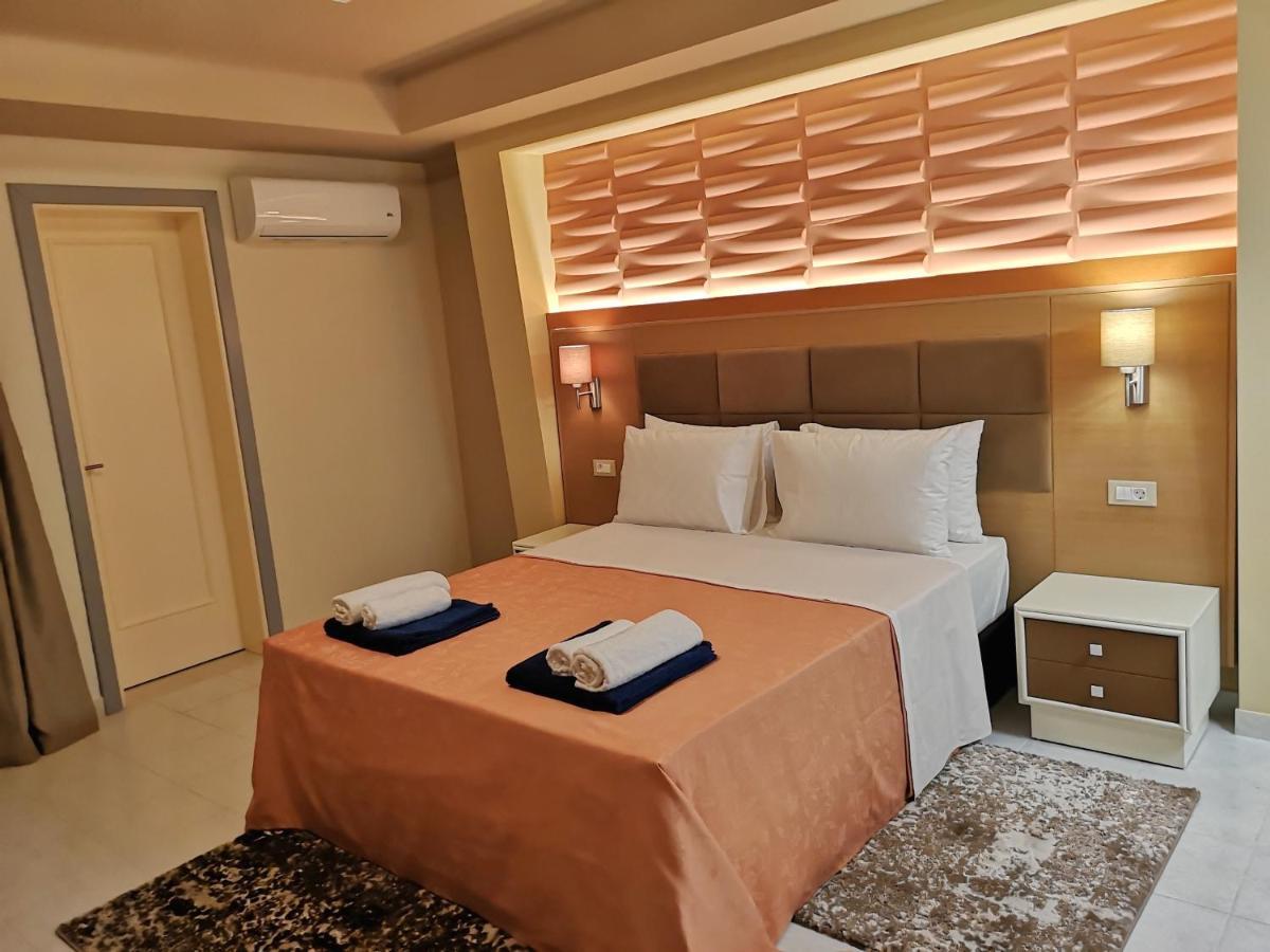 Louis Luxury By Living In Blue Villa