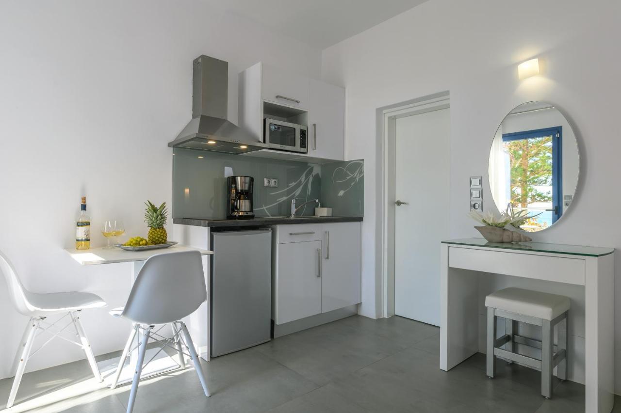 White Pearl Apartment