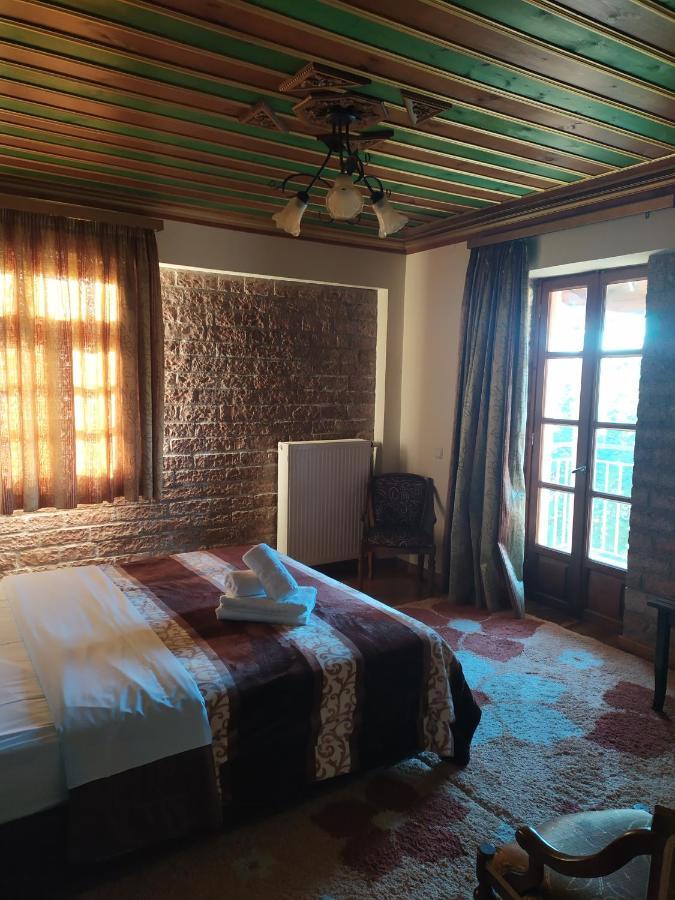 Aggelon Katafygio 3* Asprangeloi