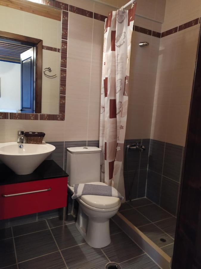 Aggelon Katafygio Hotel Asprangeloi
