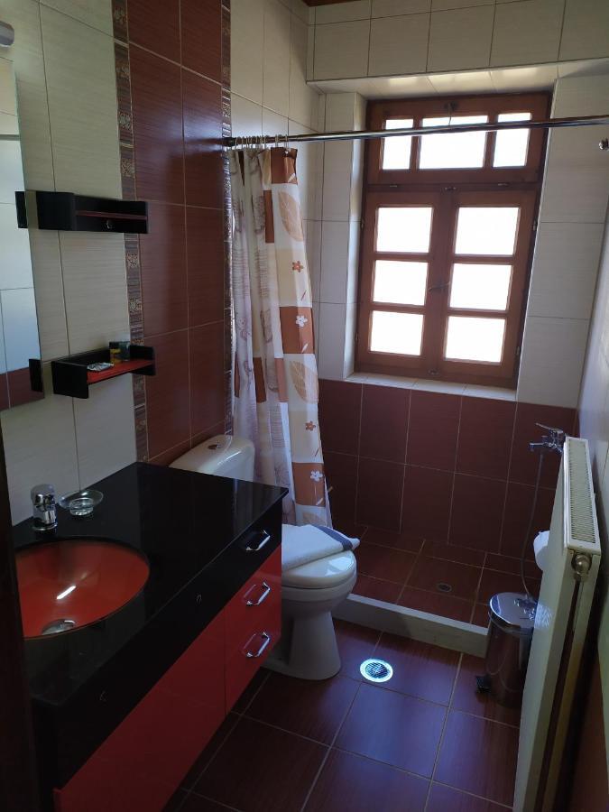 Aggelon Katafygio Hotel 3*