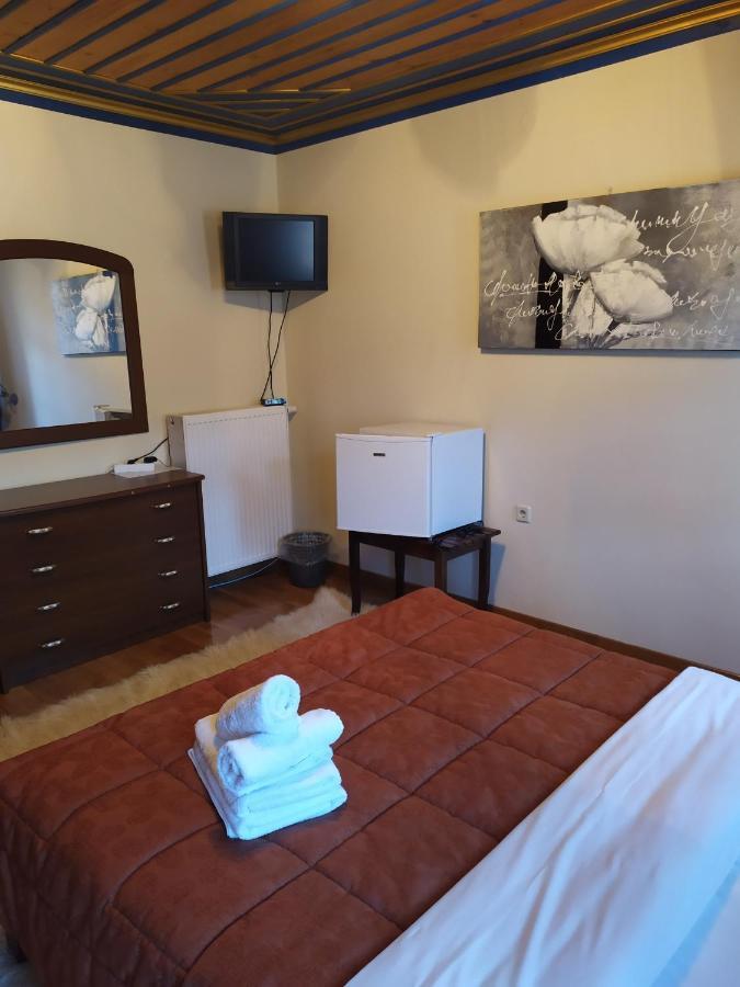 Aggelon Katafygio Hotel