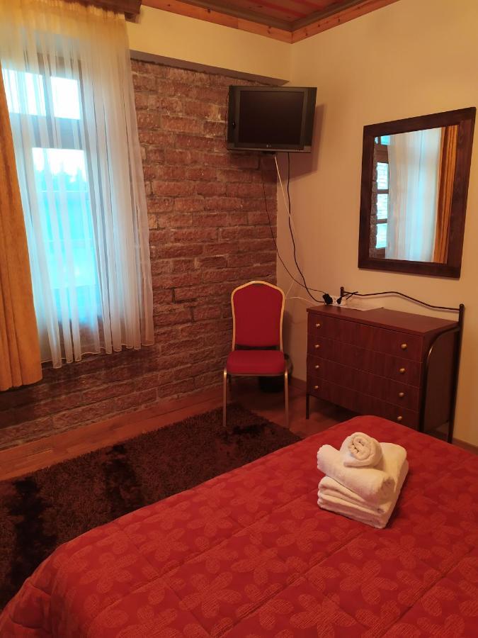 Aggelon Katafygio Hotel