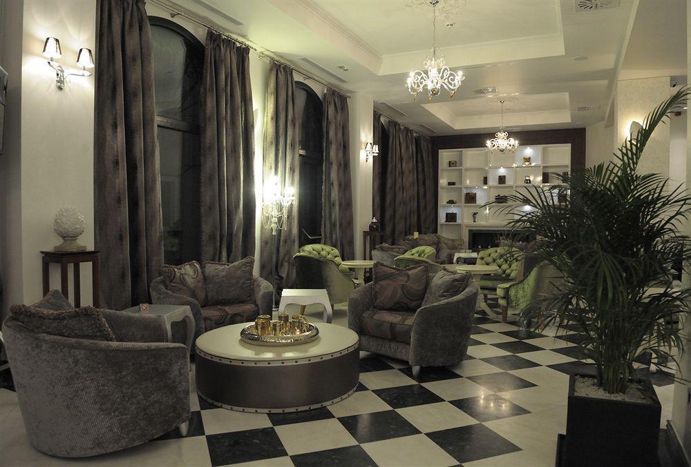 Dioni Boutique Hotel 4*