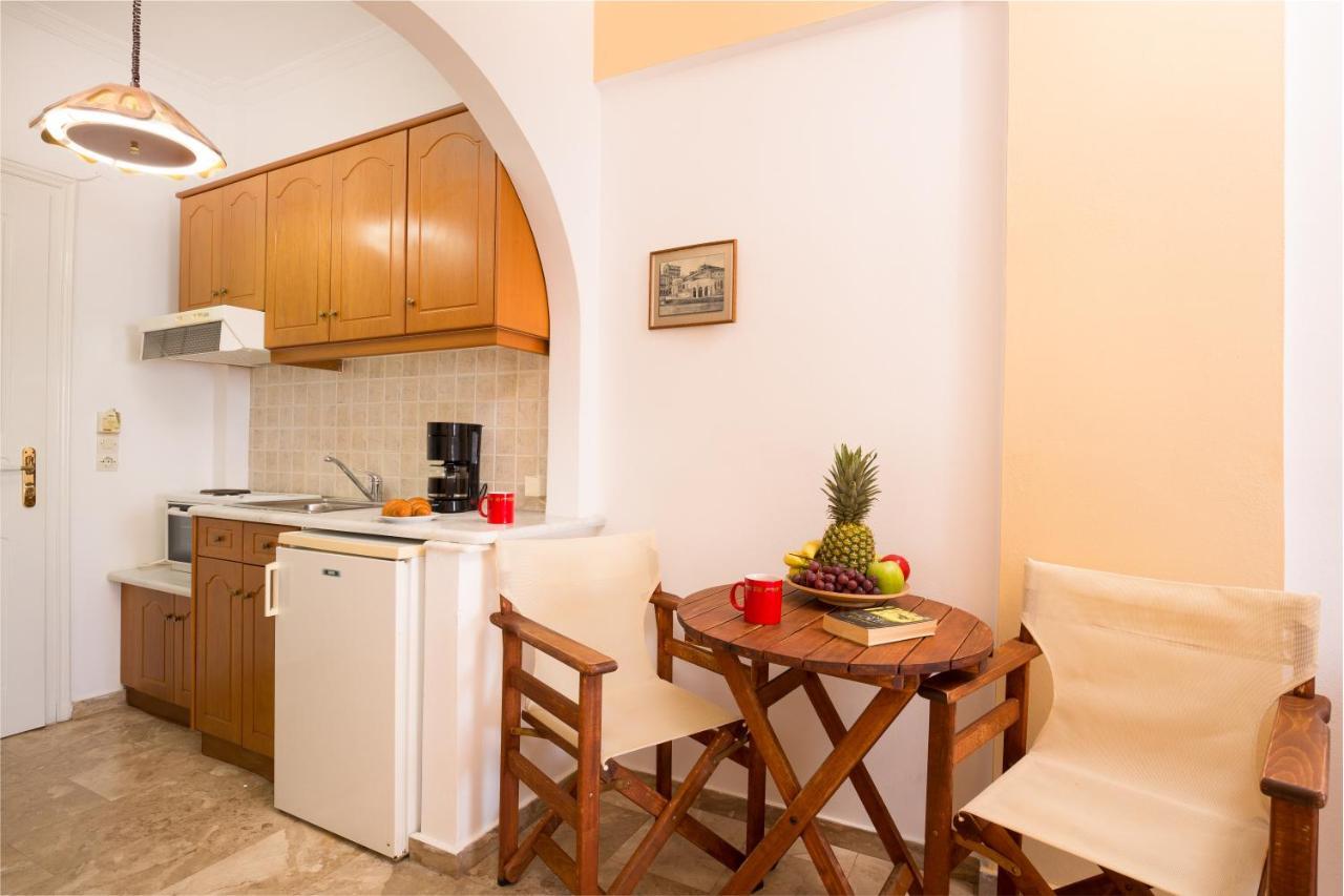 Nestoras Aparthotel