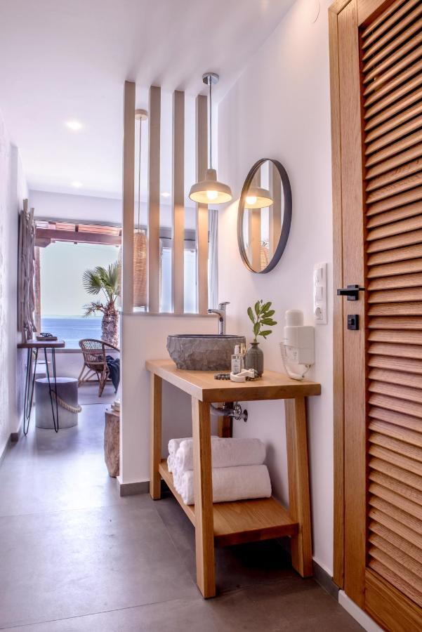 Laia Seafront Luxury