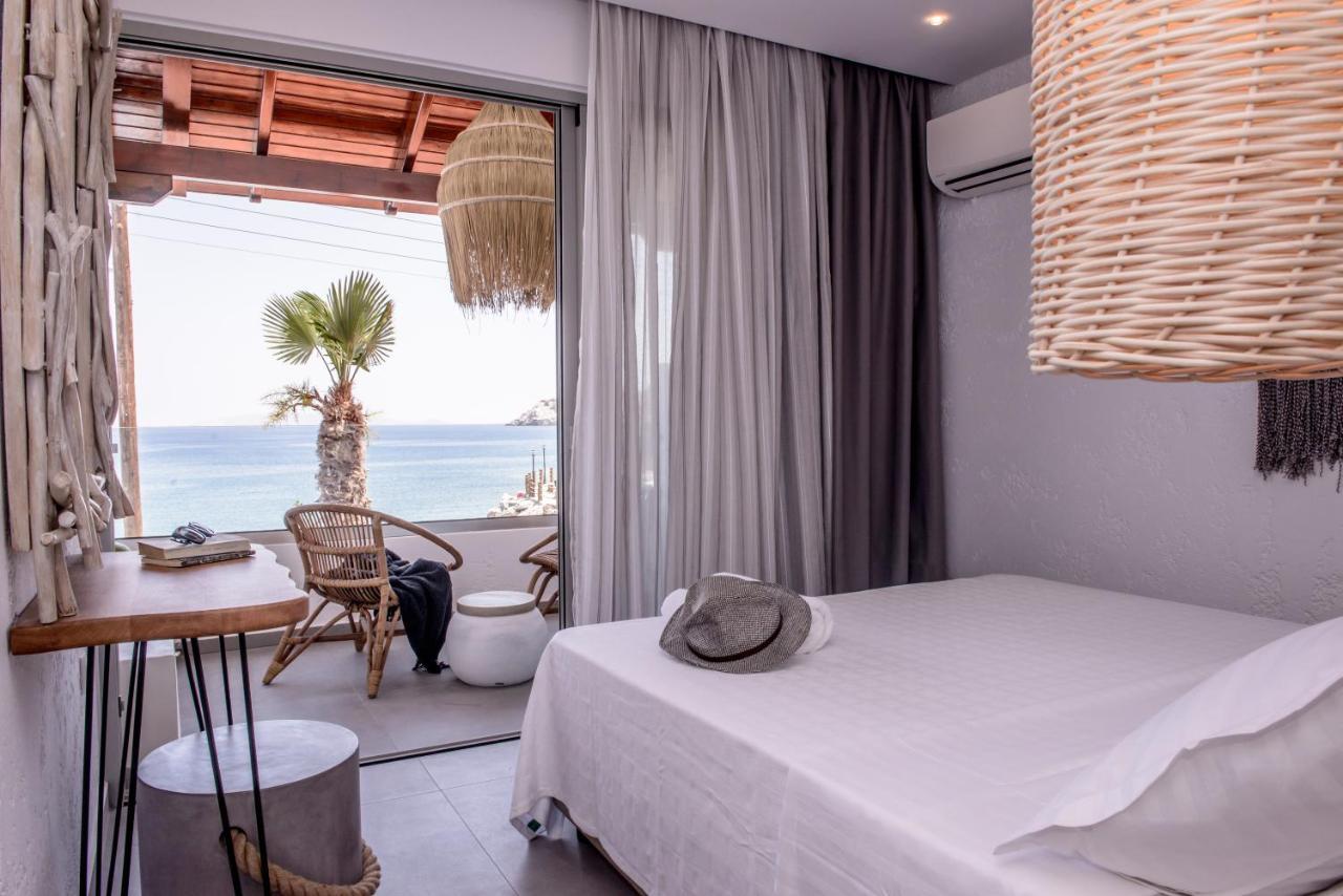Laia Seafront Luxury Apartment Agia Pelagia (Crete)