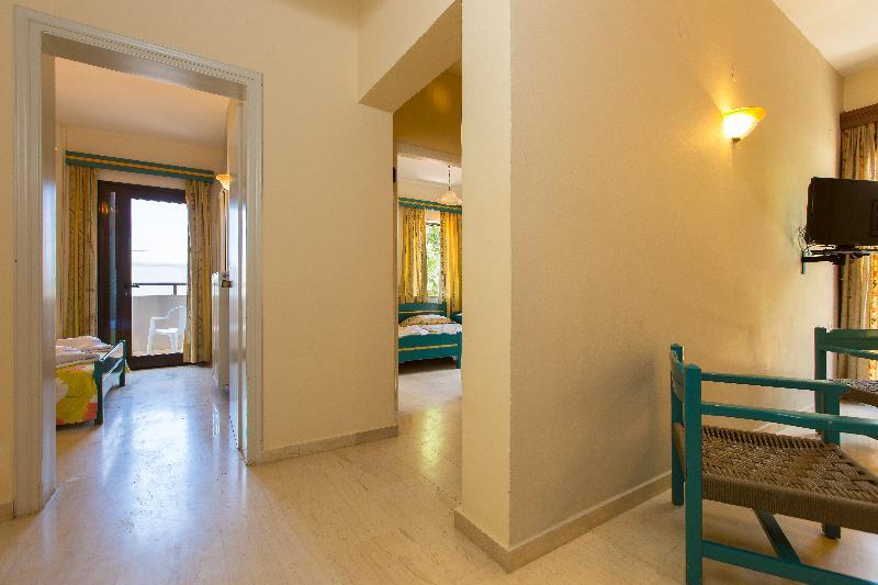 Eltina Aparthotel 2*