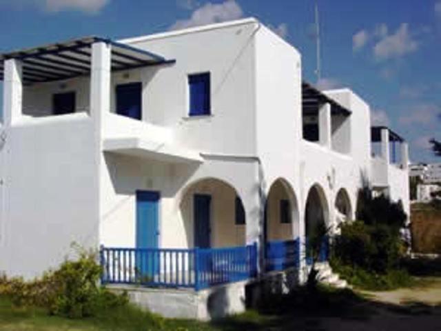 Apartment Studios Parian Blu Logaras