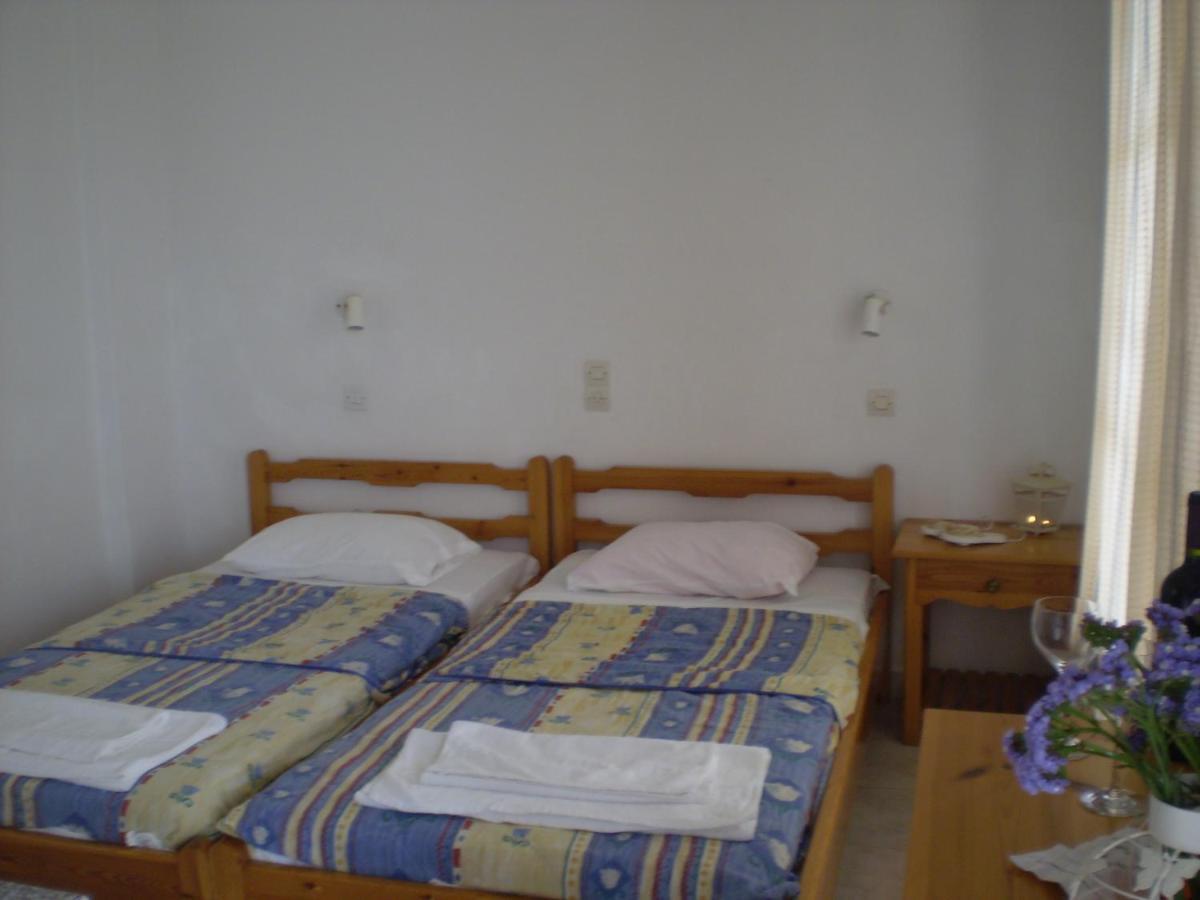 Studios Parian Blu *