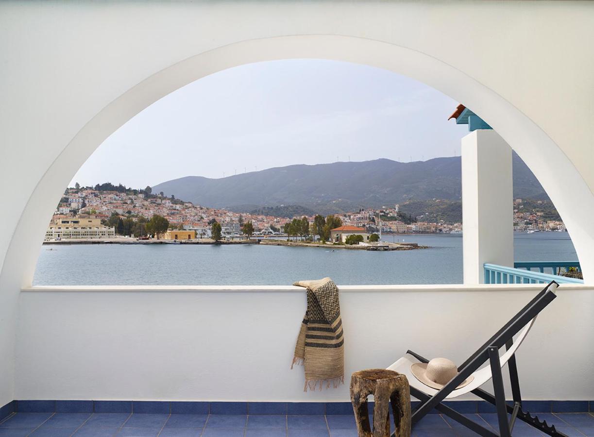 Nikis Village Aparthotel 3*