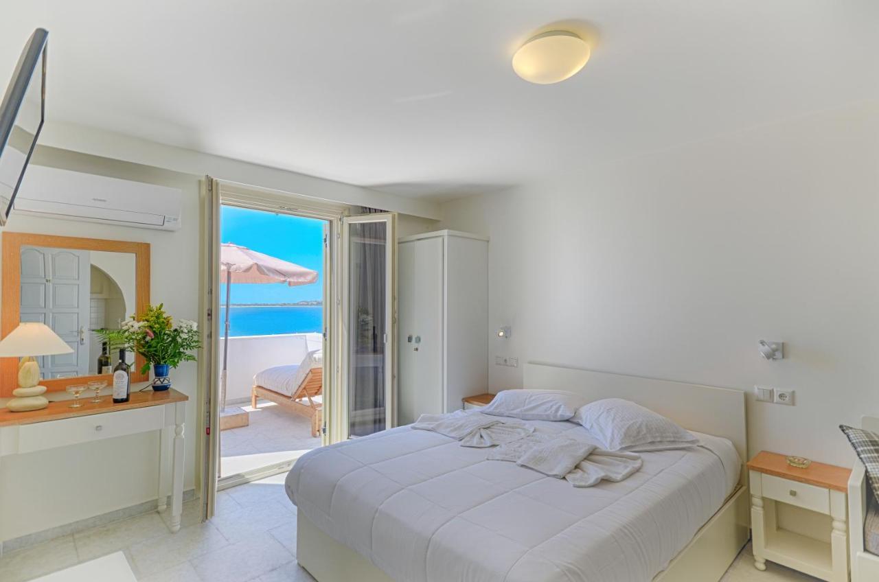 Soula Naxos Hotel *