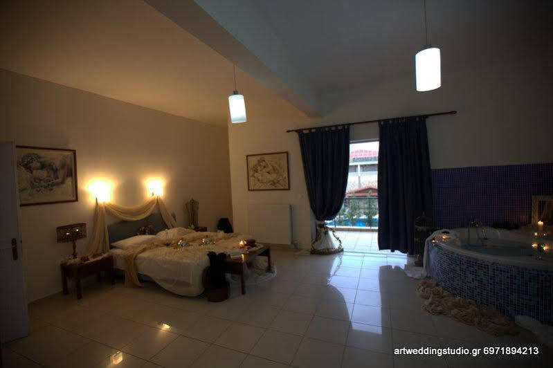 Cavallari Palace 2* Acharnes