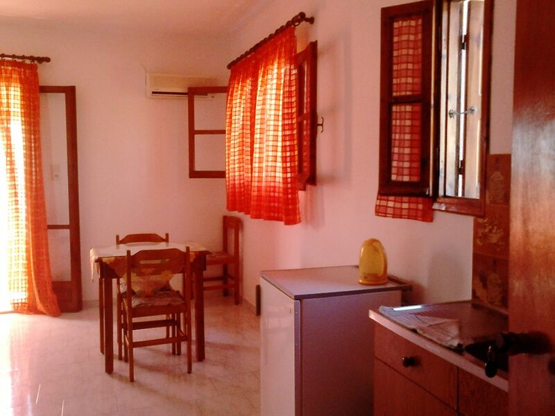Smaragda Aparthotel 2*