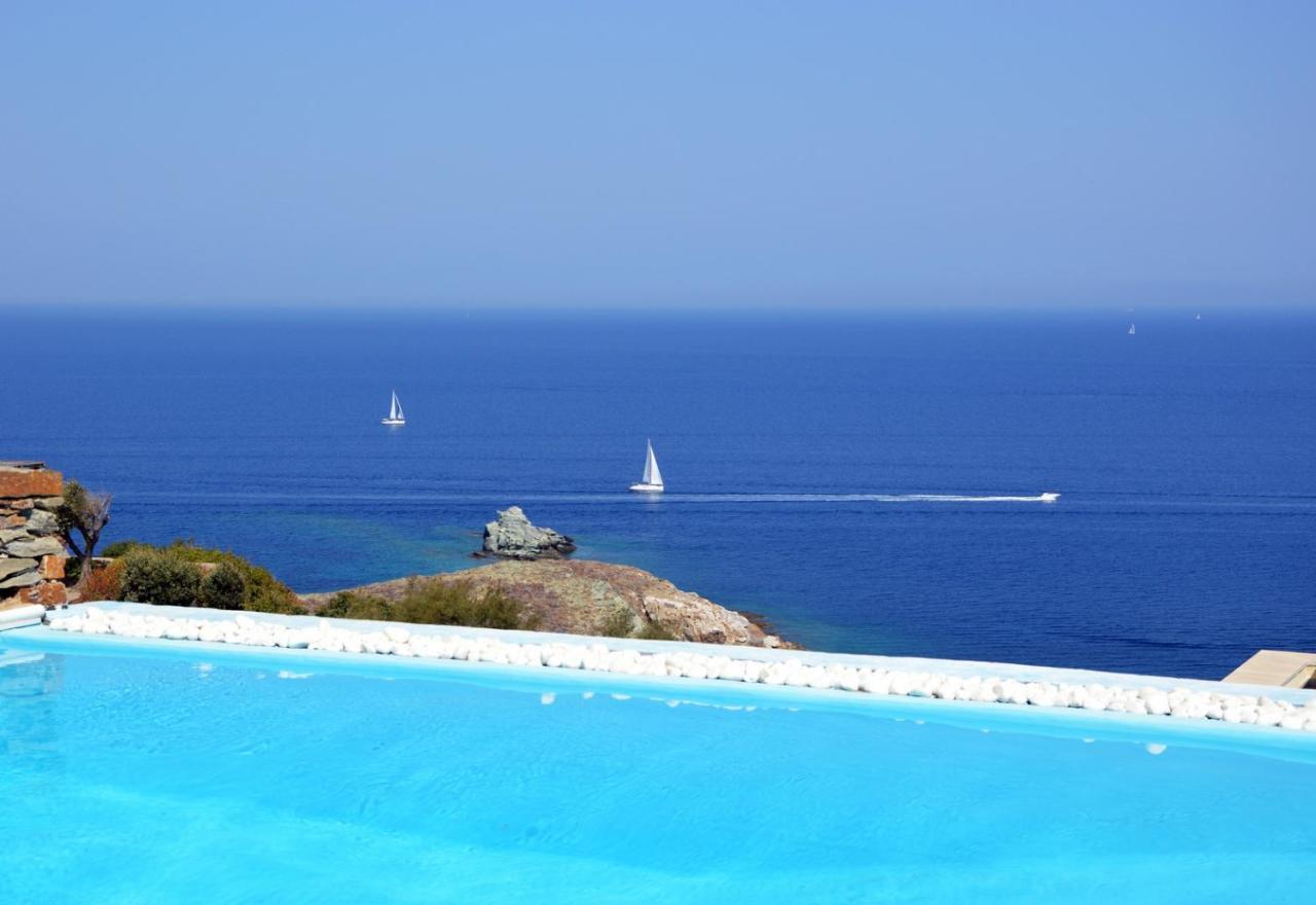 Seaside Stone Villa: Family Retreat With Pool And Terrace