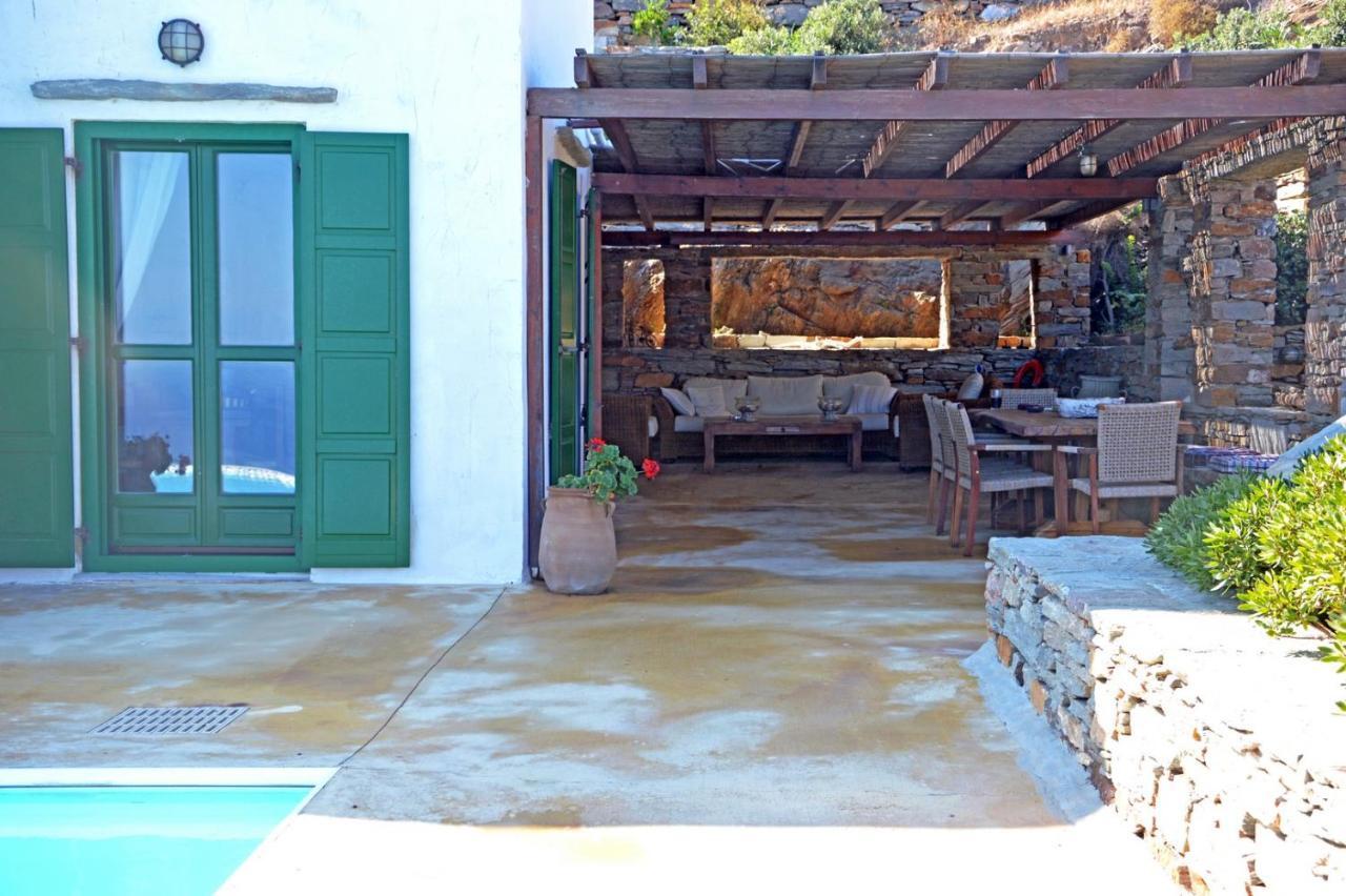 Seaside Stone Villa: Family Retreat With Pool And Terrace Holiday home