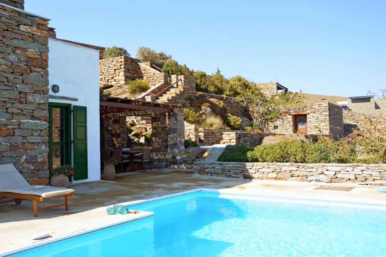Seaside Stone Villa: Family Retreat With Pool And Terrace