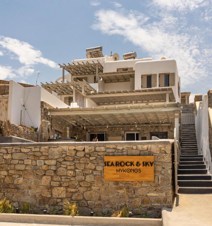 Sea Rock And Sky Private Aparthotel