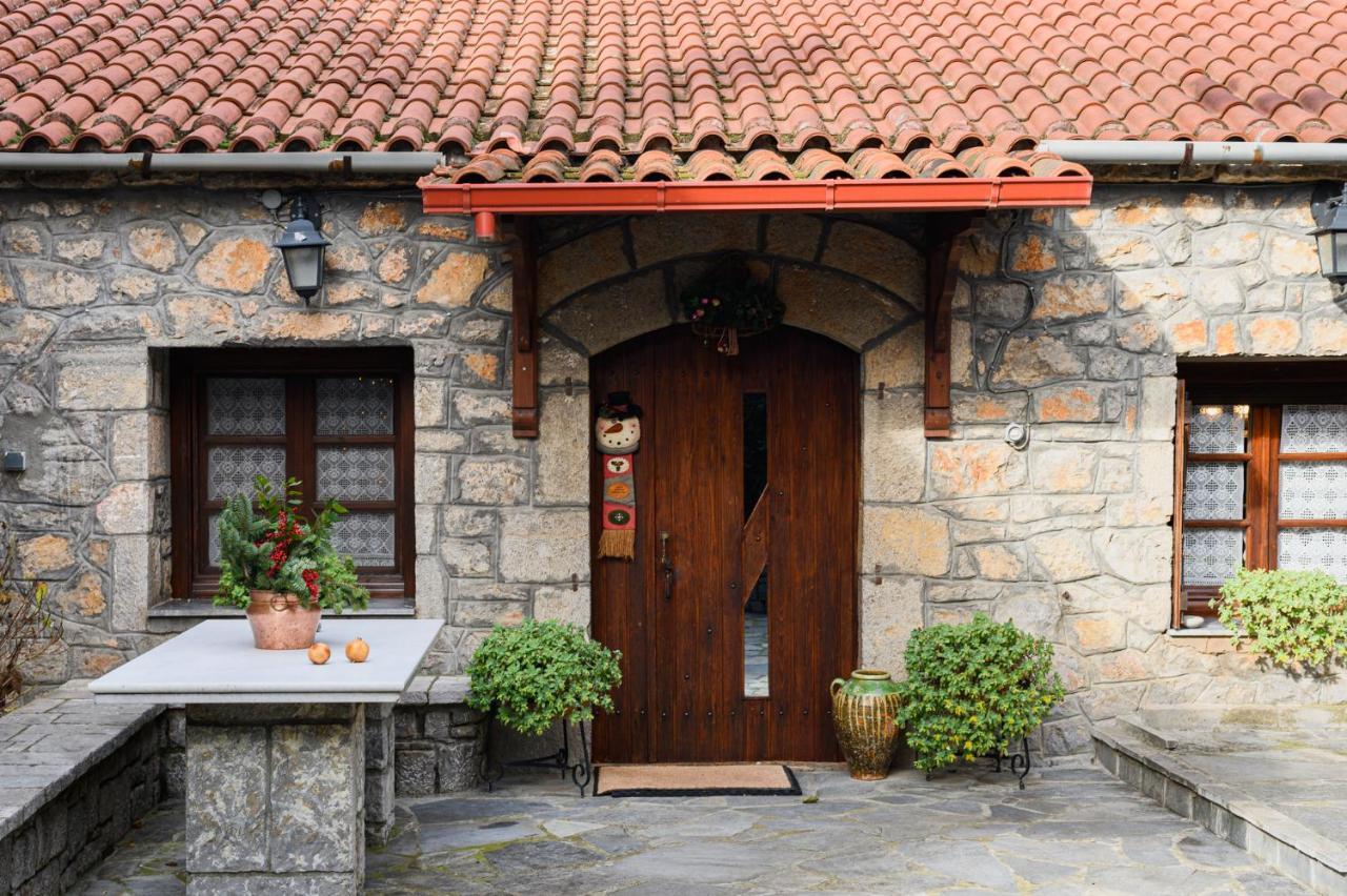 Karahalios Guest house Polydrossos