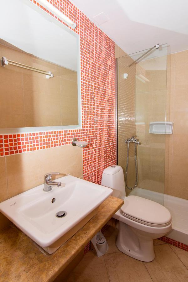 Poseidon Aparthotel