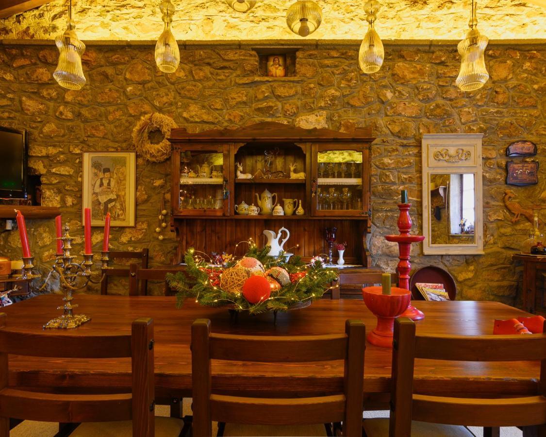 Guest house Karahalios