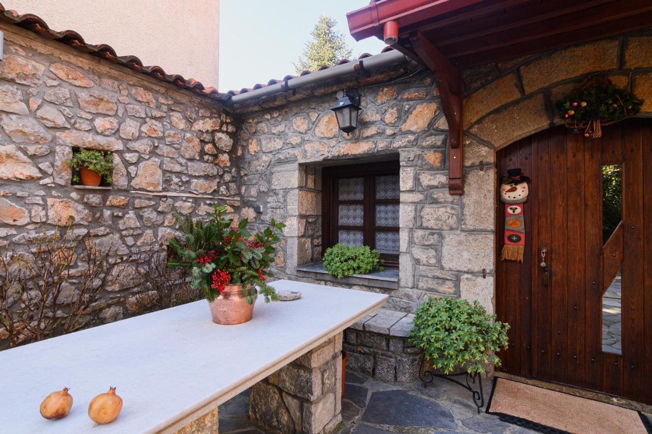 Guest house Karahalios