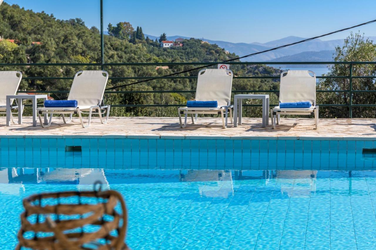 Andonis * Nisaki (Corfu)