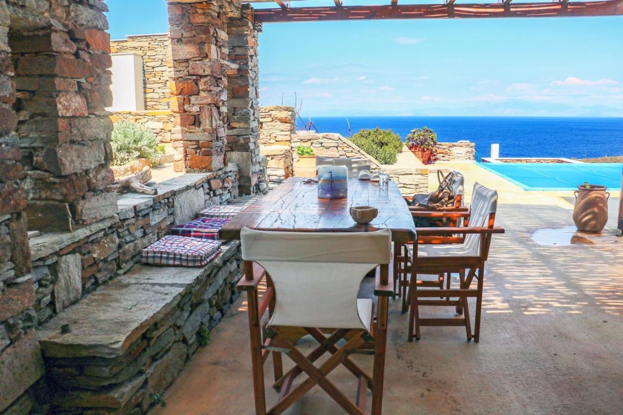 Seaside Stone Villa: Family Retreat With Pool And Terrace Otzias
