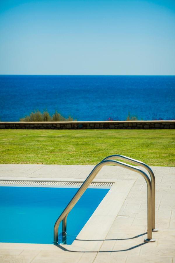 Villa Antonoglou - Waterfront Luxury Retreat