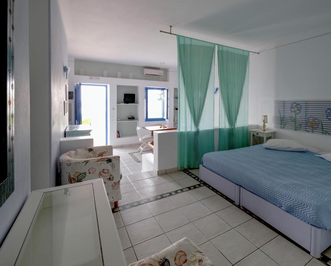 Nefeli Aparthotel 3*