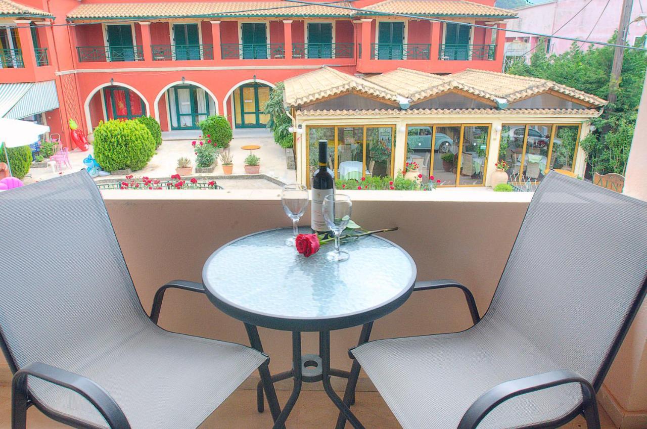 Delphi Aparthotel