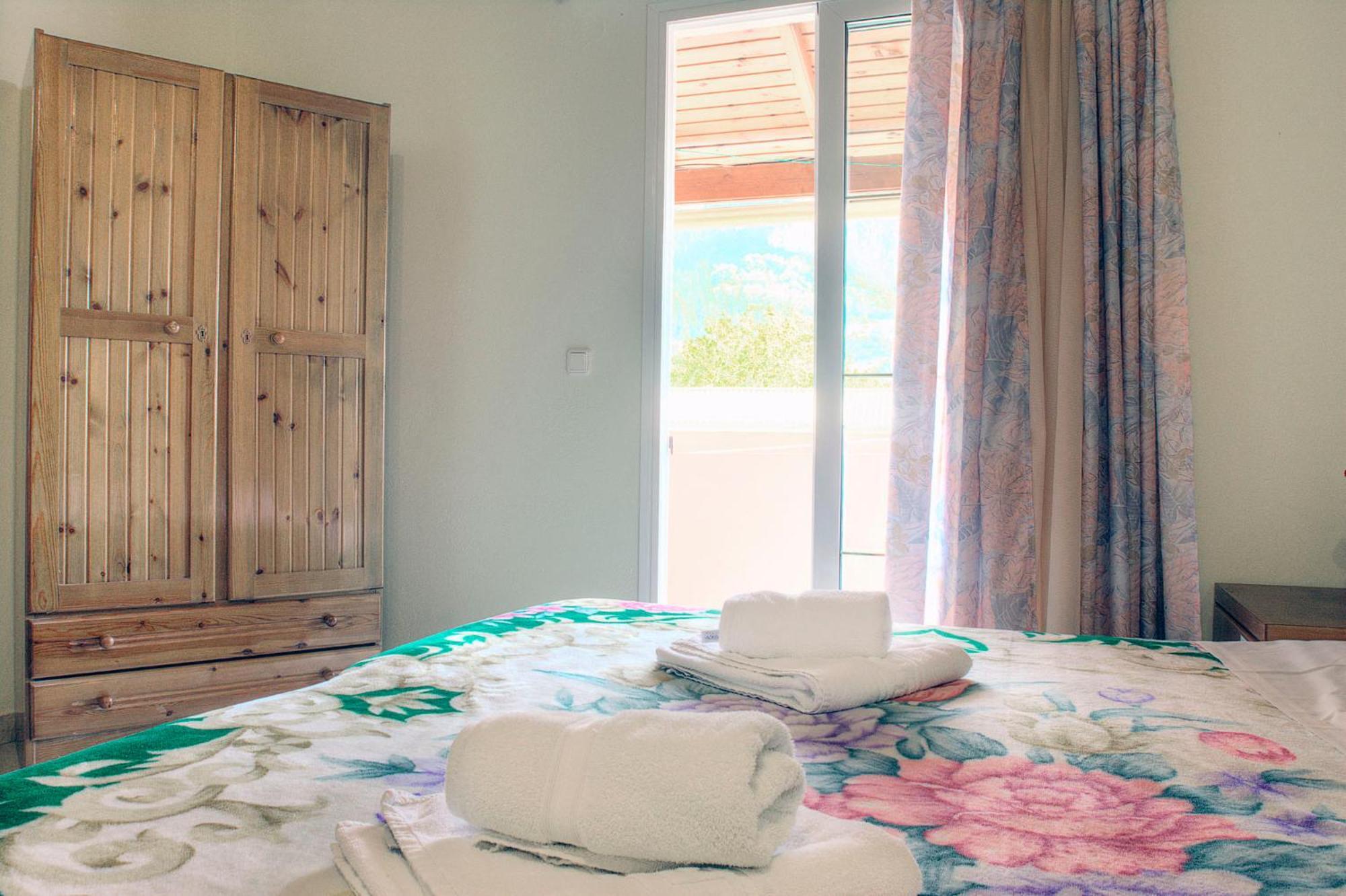 Delphi Aparthotel 4*