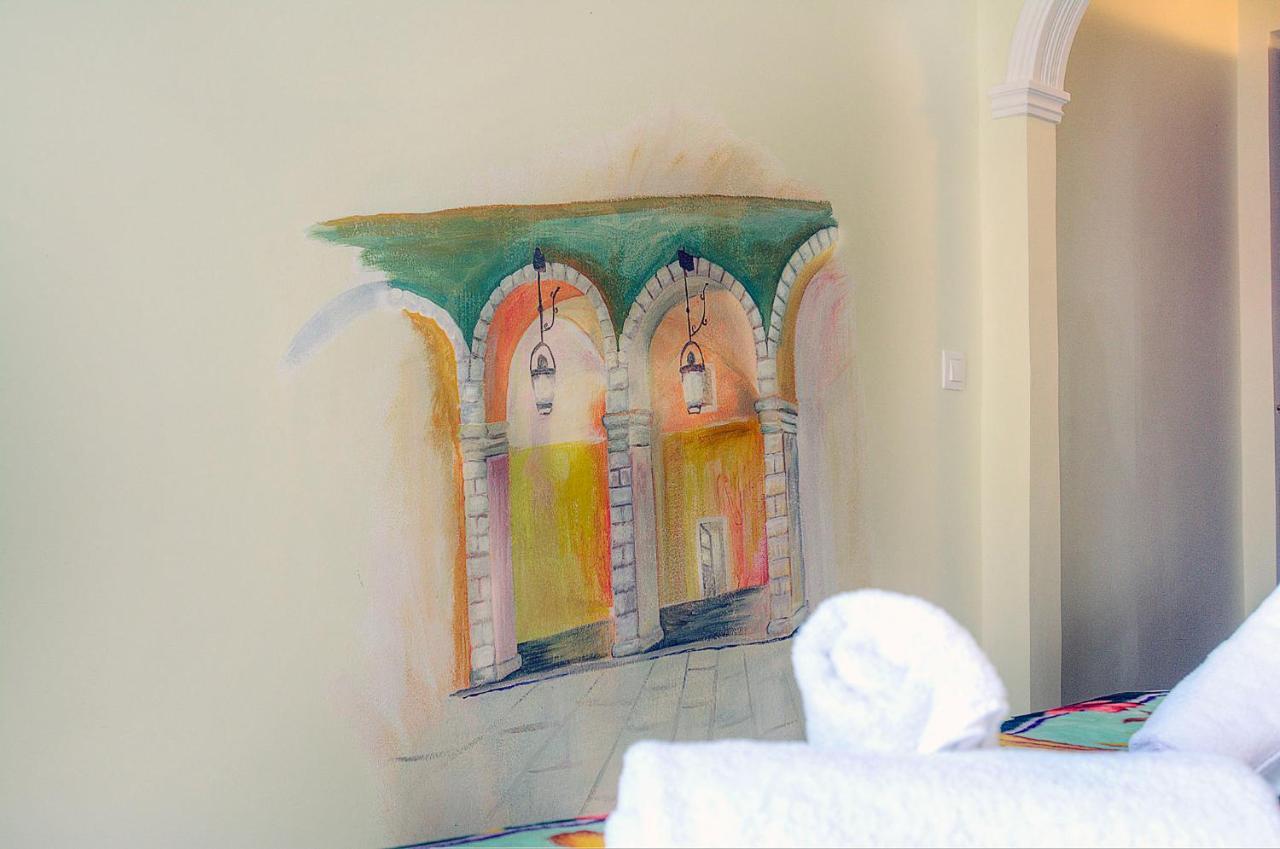 Delphi Aparthotel 4*
