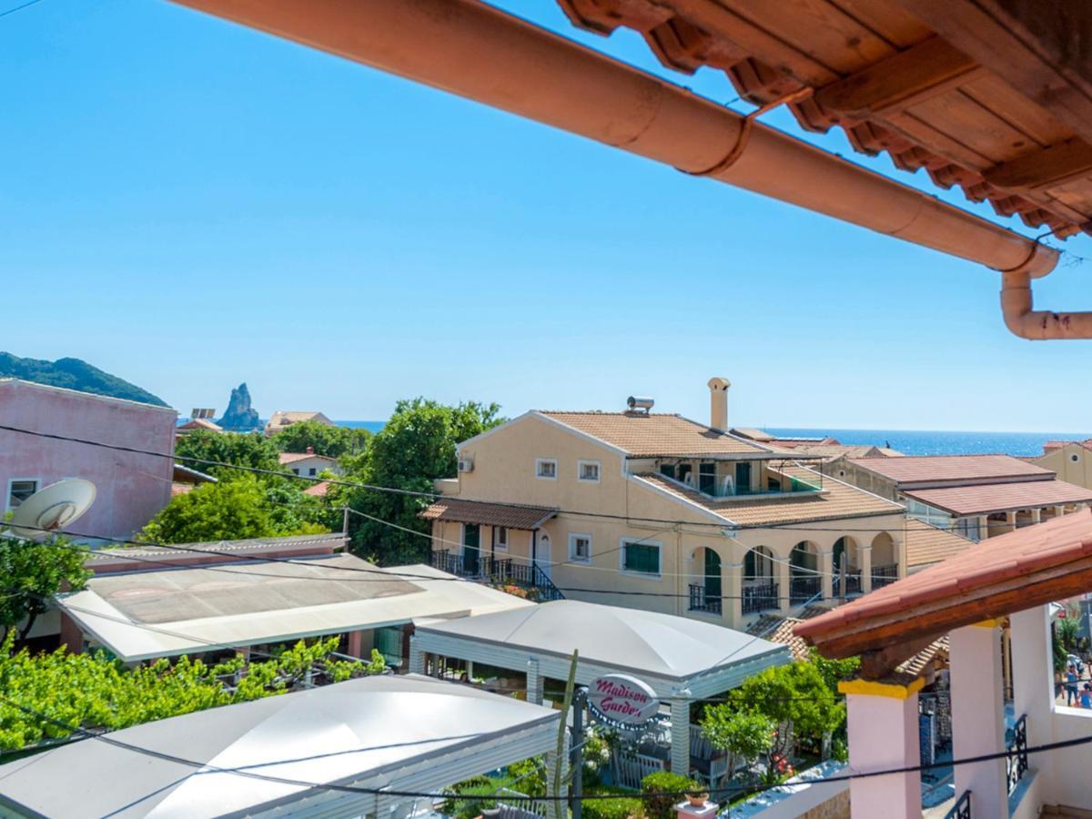 Delphi Aparthotel Agios Gordios (Corfu)