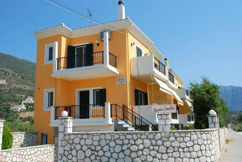 Santa Emelia 3* Vasiliki (Lefkada)