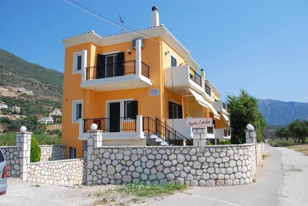 Santa Emelia Aparthotel