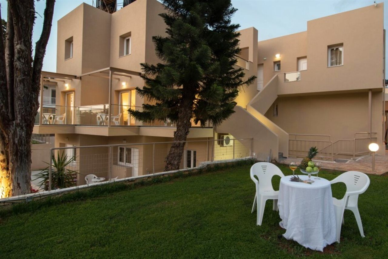 Blue Sky Apartments Apartment *