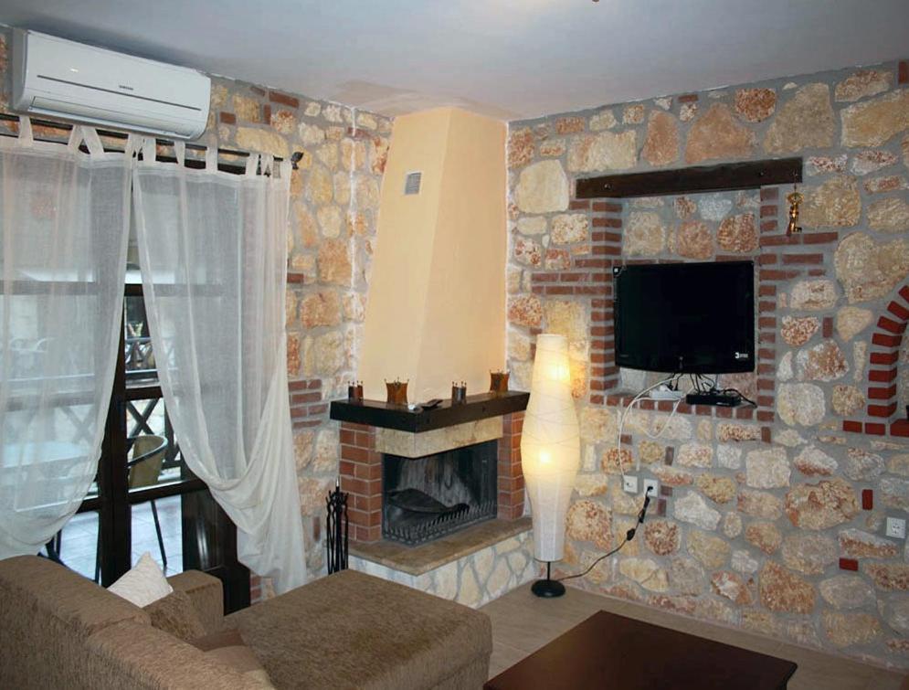 Stonehouse Ioannis * Psakoudia