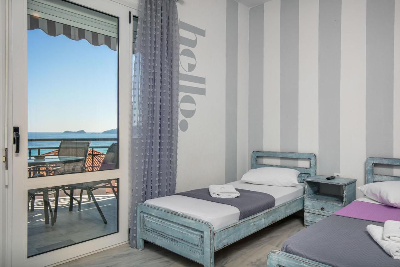 Aparthotel Tasos
