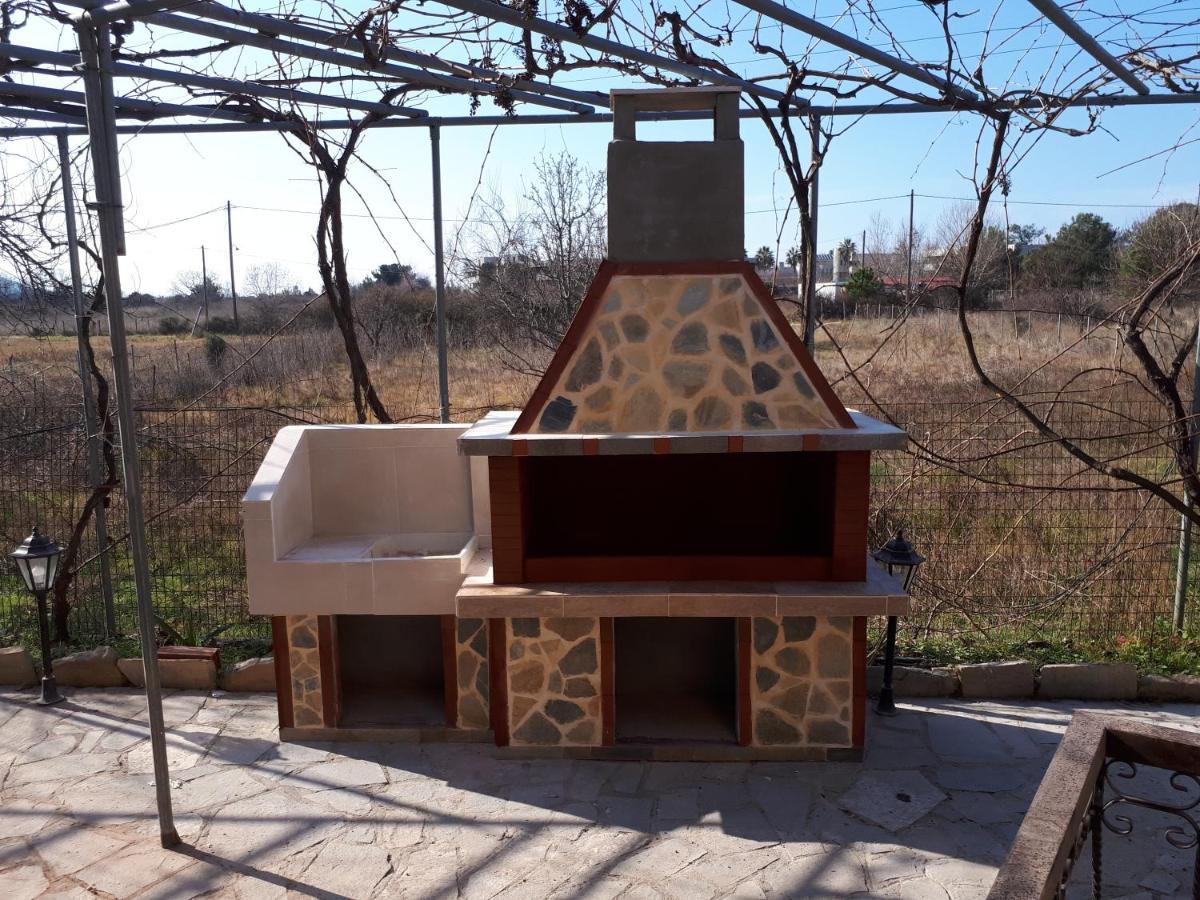 Oneiro Zois Aparthotel 2*