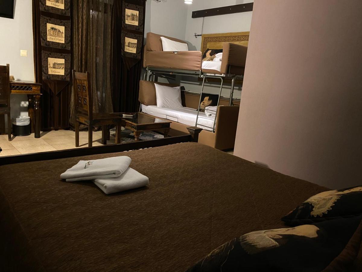 Hotel Paroraia Angistron